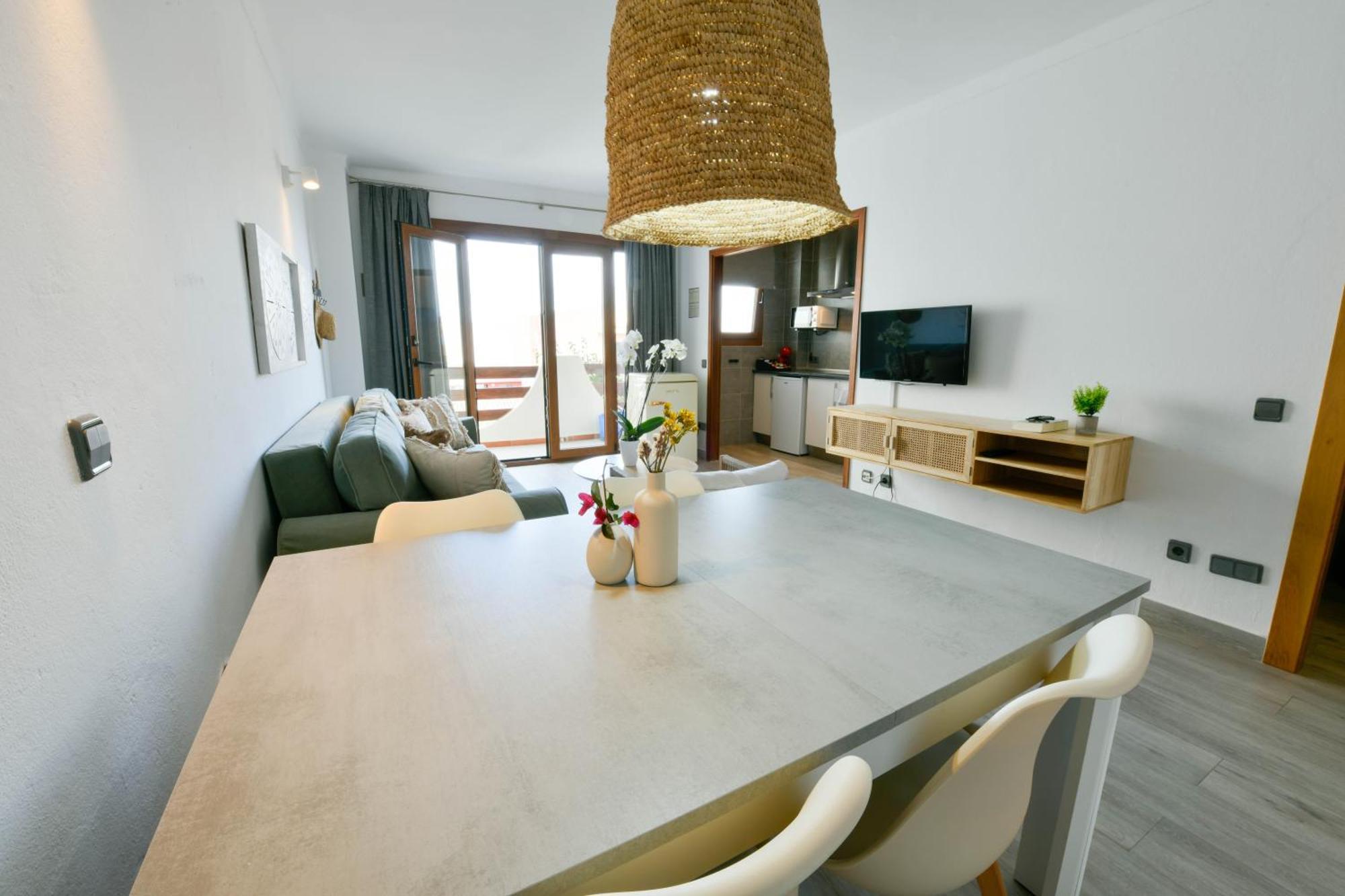 Apartamentos Estanques Colonia de Sant Jordi Bagian luar foto