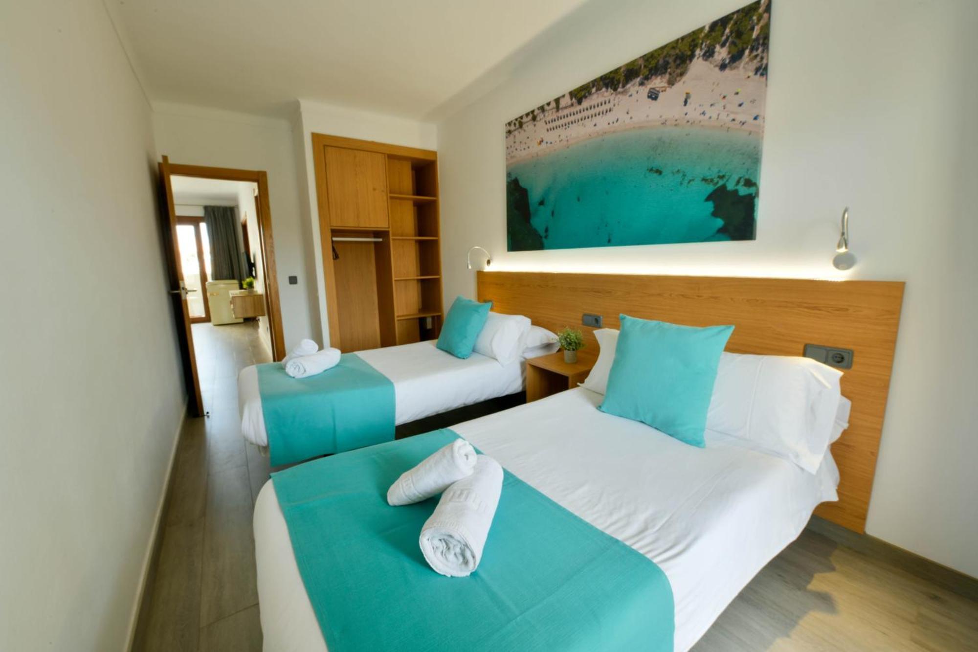 Apartamentos Estanques Colonia de Sant Jordi Bagian luar foto