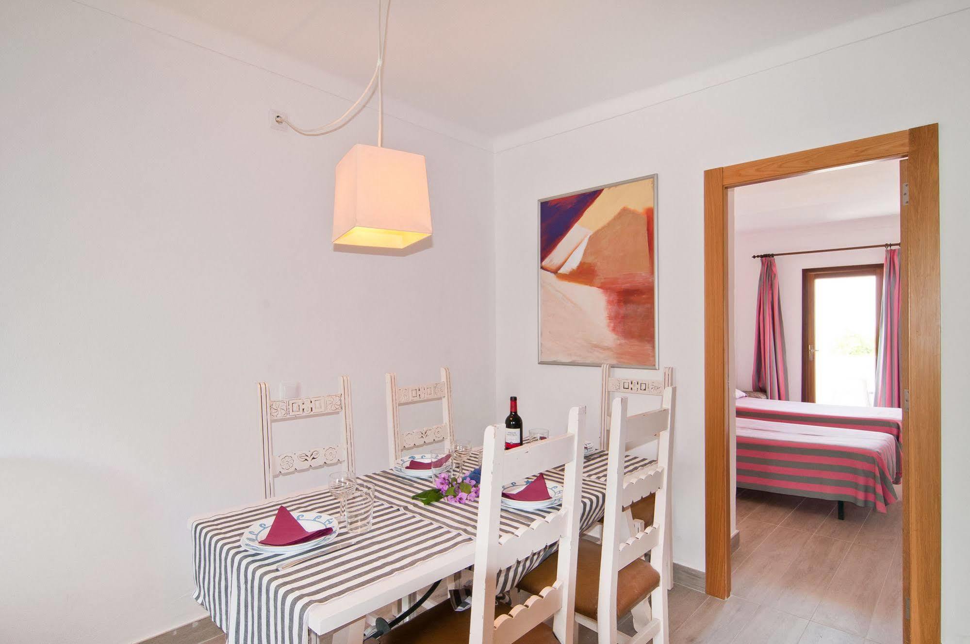 Apartamentos Estanques Colonia de Sant Jordi Bagian luar foto