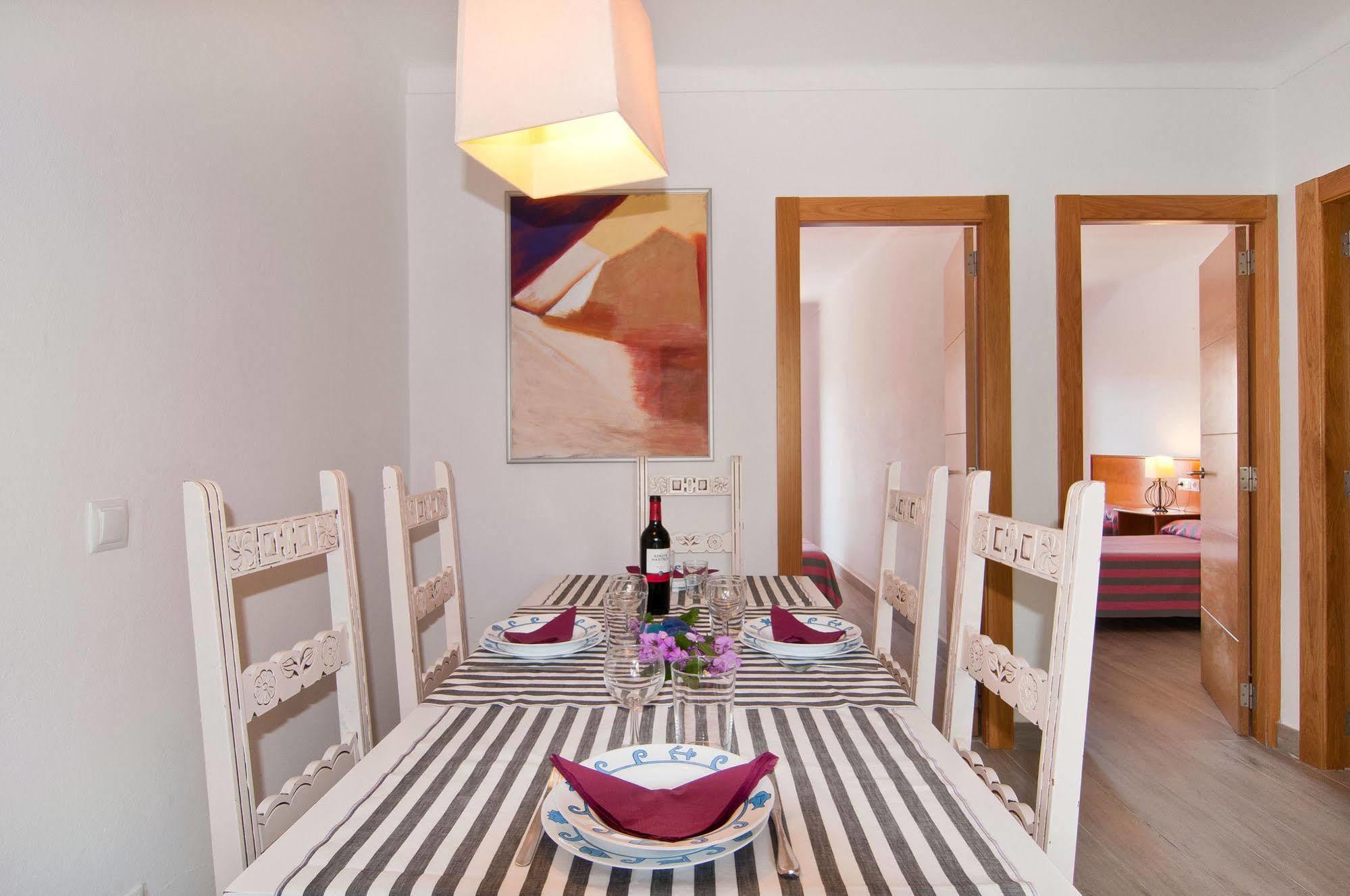 Apartamentos Estanques Colonia de Sant Jordi Bagian luar foto